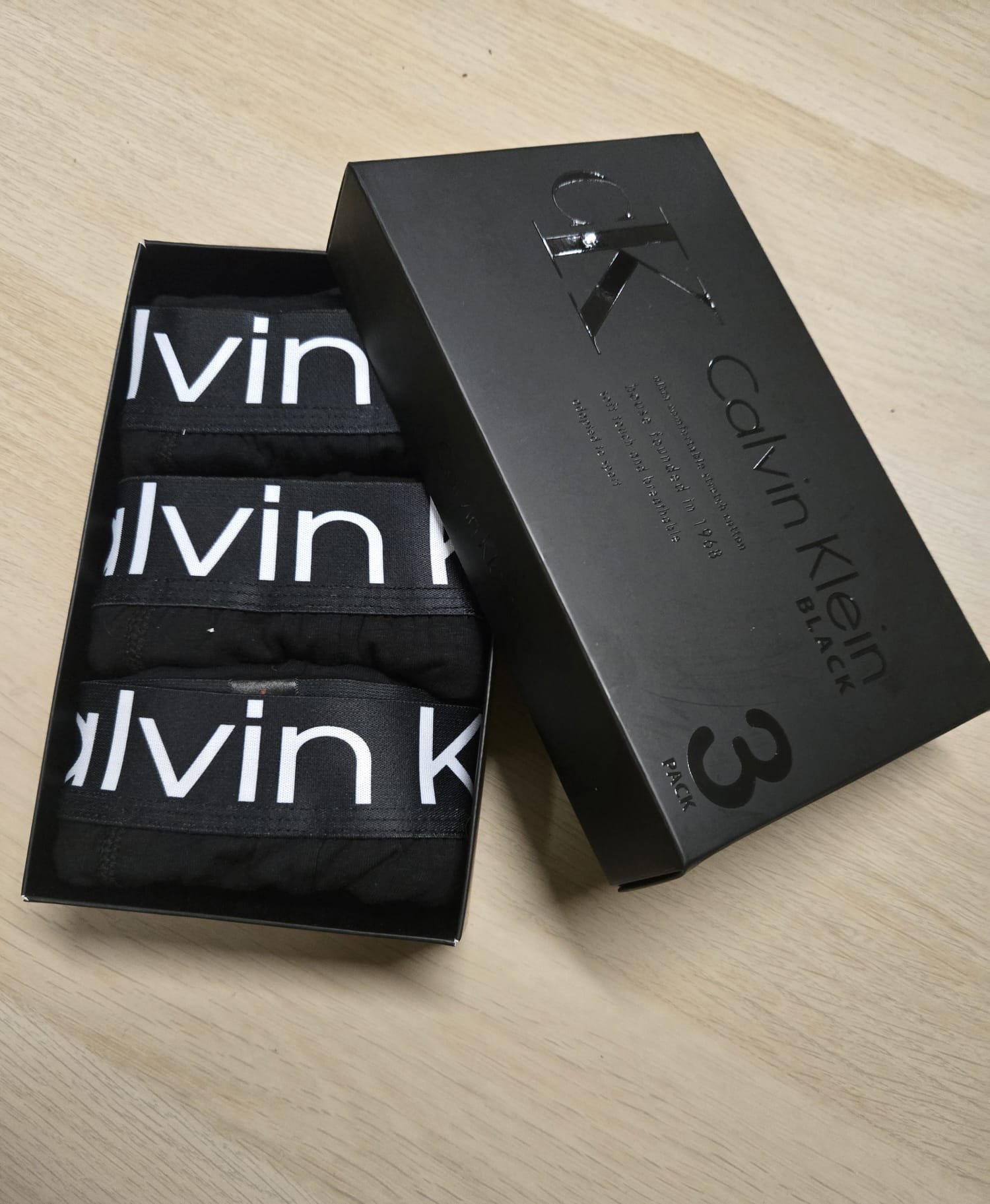 Calvin Klein — Boxeri bărbați 3buc/cutie #63